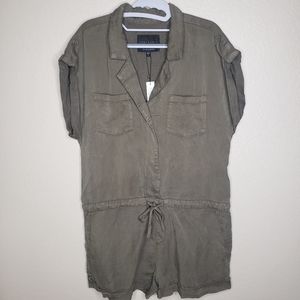 Sanctuary Large Army green chambray linen blend romper